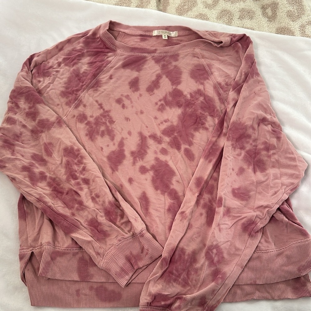 Z Supply Sleepover pink Tie-Dye Sweatshirt and matching shorts
